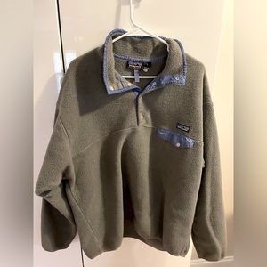 Patagonia synchilla fleece snap-T. Unisex size L. Dark gray